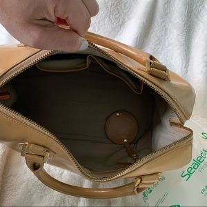 *ADDITIONAL PICS OF TORY BAG LISTING*